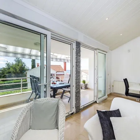 Apartman Sun & Sea *